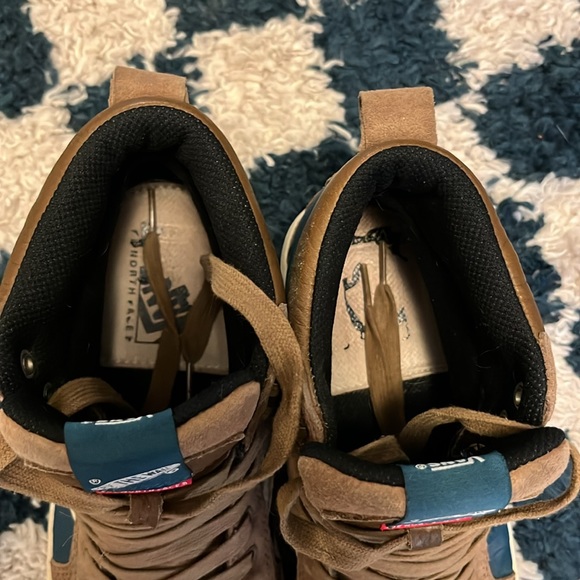 Vans Sk8-Hi x The North Face winter sneaker - leather & suede - blue/brown/cream - Picture 3 of 6